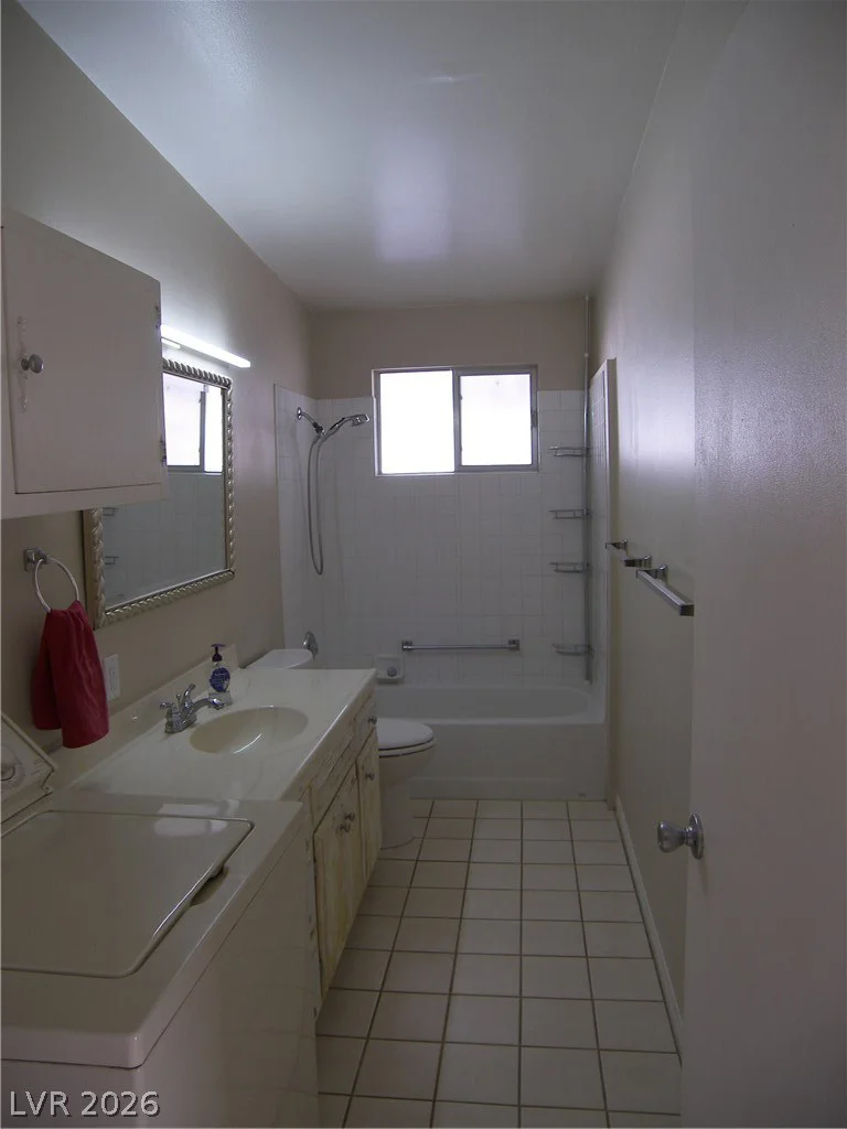 5908 Heron, Las Vegas, NV 89107