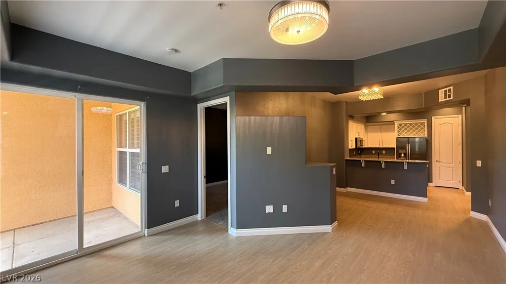 68 Serene, Las Vegas, NV 89123