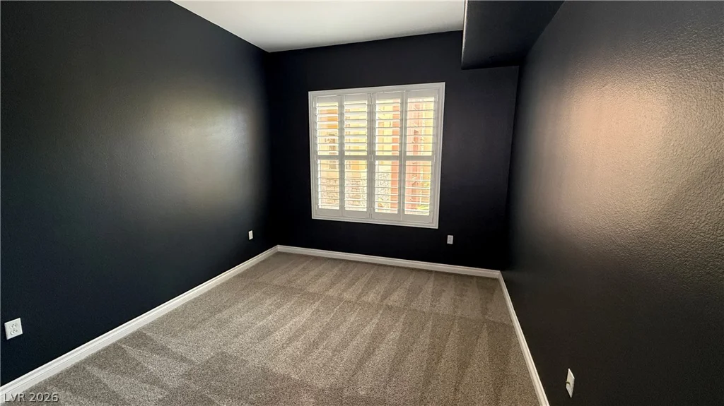 68 Serene, Las Vegas, NV 89123