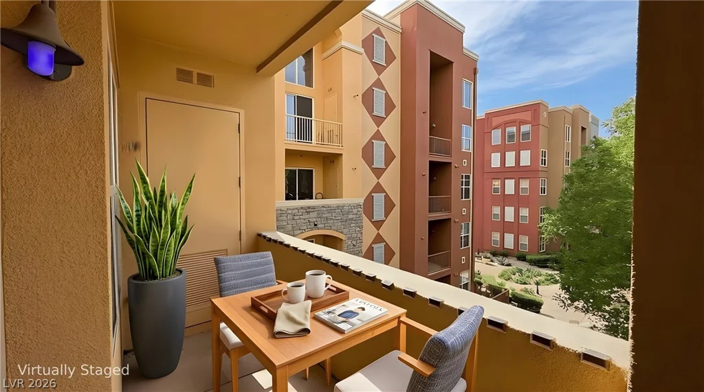 68 Serene, Las Vegas, NV 89123