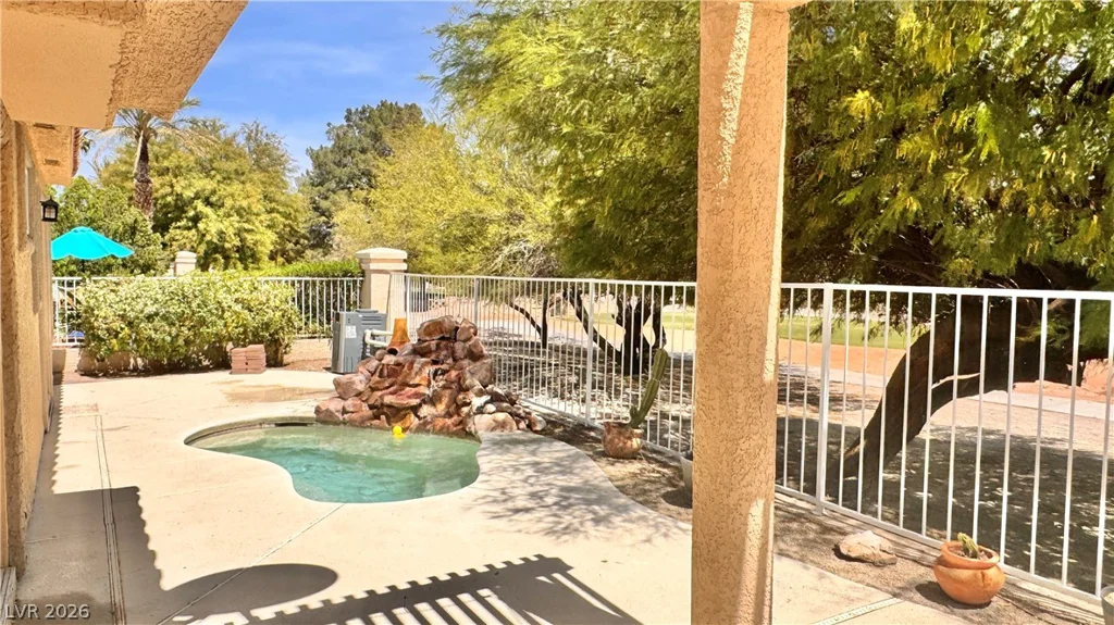 5032 Forest Oaks, Las Vegas, NV 89149