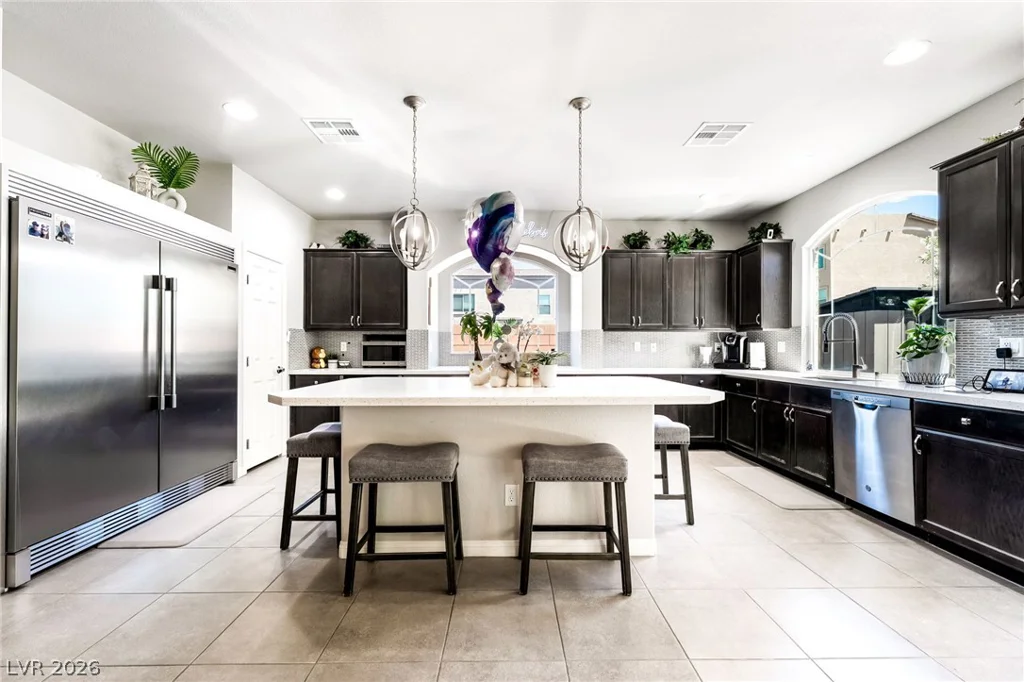 5975 Rockway Glen, Las Vegas, NV 89141