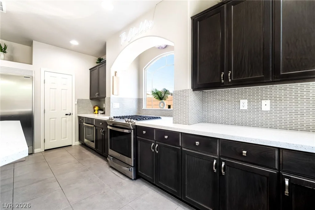 5975 Rockway Glen, Las Vegas, NV 89141