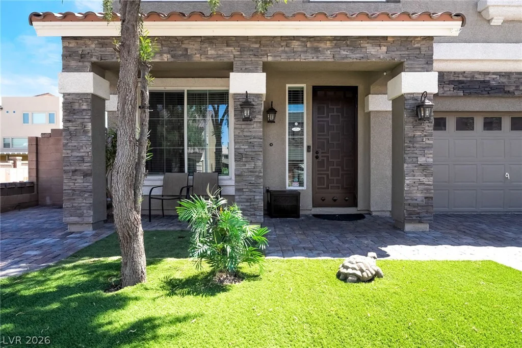 5975 Rockway Glen, Las Vegas, NV 89141