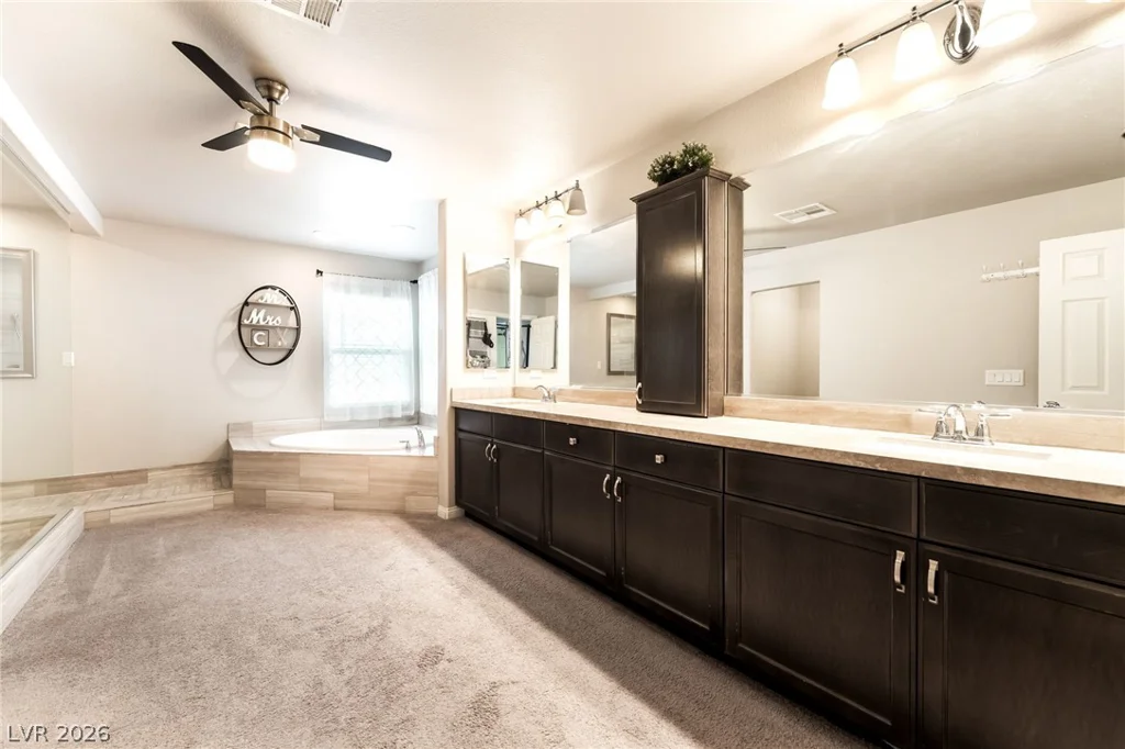 5975 Rockway Glen, Las Vegas, NV 89141