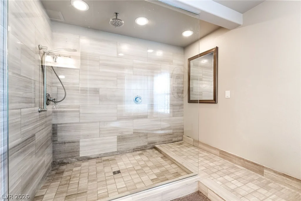 5975 Rockway Glen, Las Vegas, NV 89141