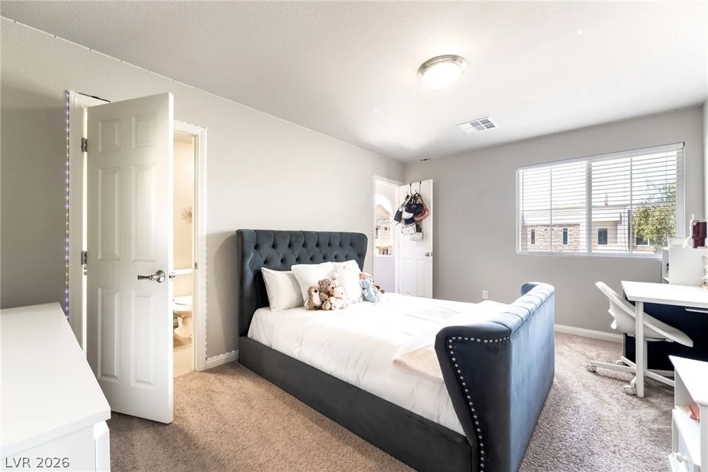 5975 Rockway Glen, Las Vegas, NV 89141