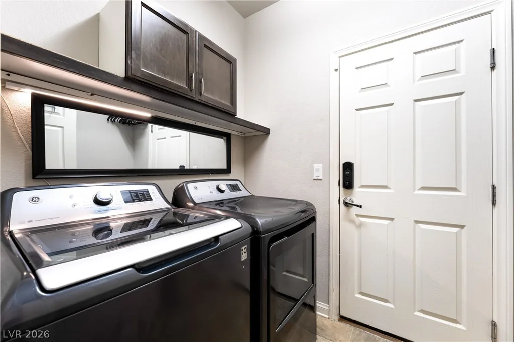 5975 Rockway Glen, Las Vegas, NV 89141