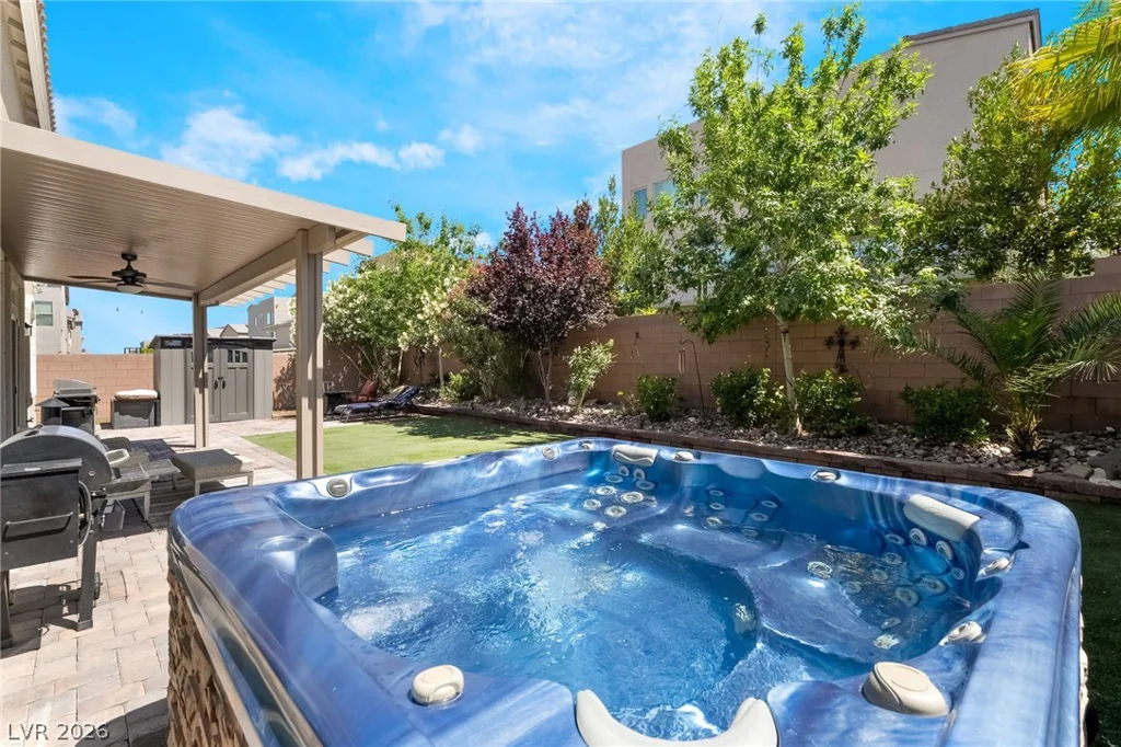 5975 Rockway Glen, Las Vegas, NV 89141