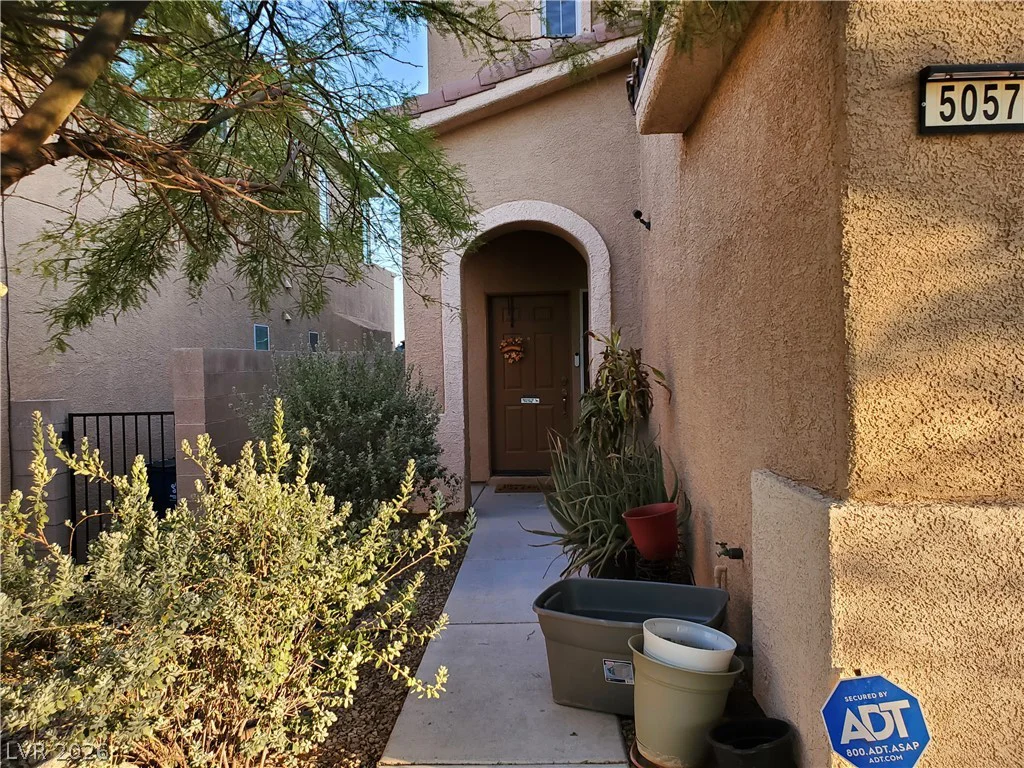 5057 Caprock Canyon, Las Vegas, NV 89139