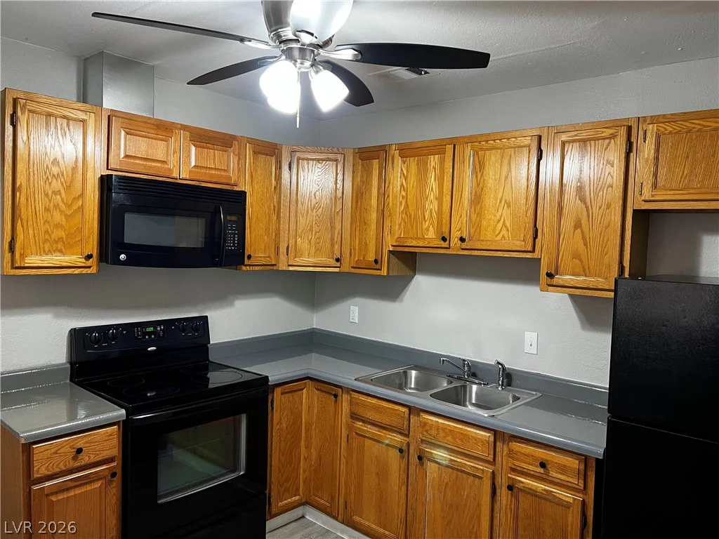 521 10th, Las Vegas, NV 89101
