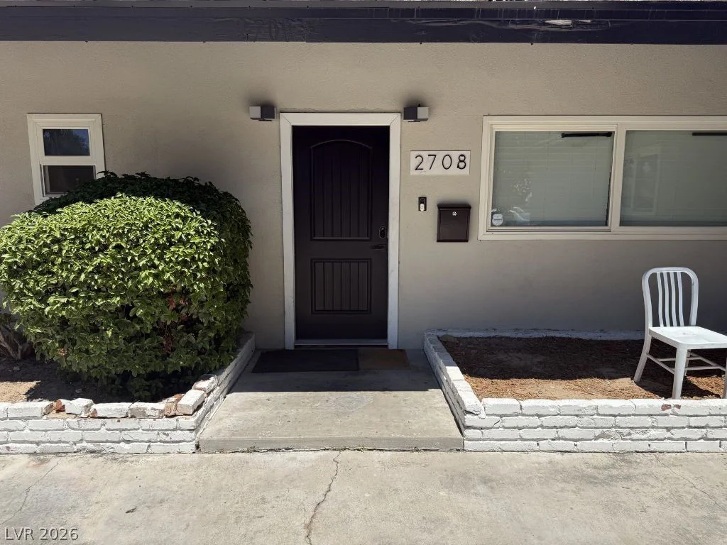 2708 Oakey, Las Vegas, NV 89102