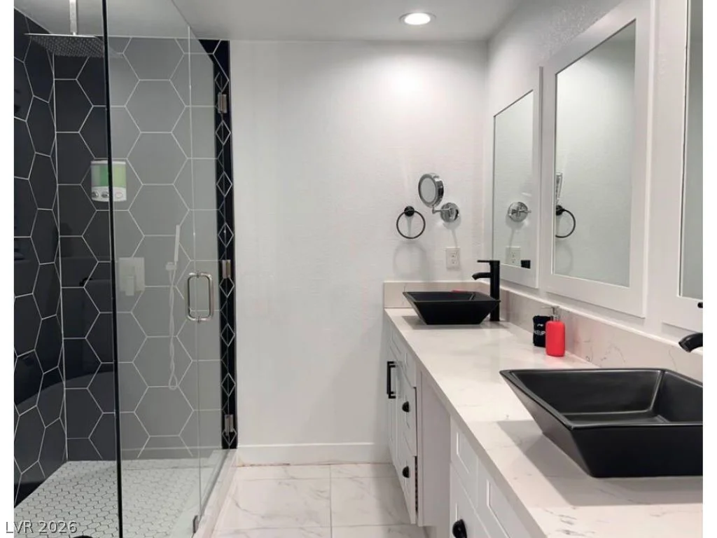 2708 Oakey, Las Vegas, NV 89102
