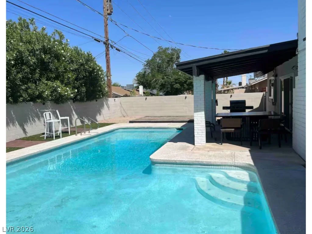 2708 Oakey, Las Vegas, NV 89102