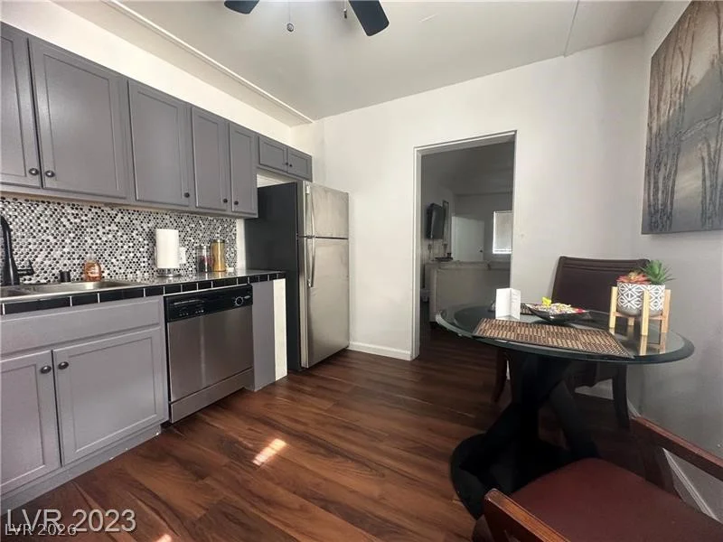 2125 Elm, Las Vegas, NV 89101