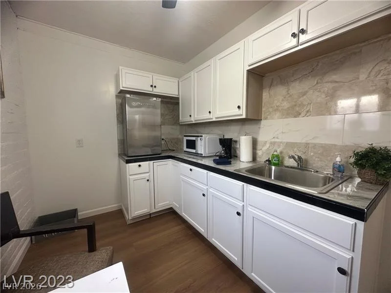2125 Elm, Las Vegas, NV 89101