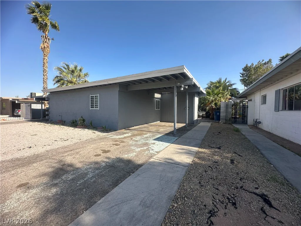 1312 Saint Louis, Las Vegas, NV 89104