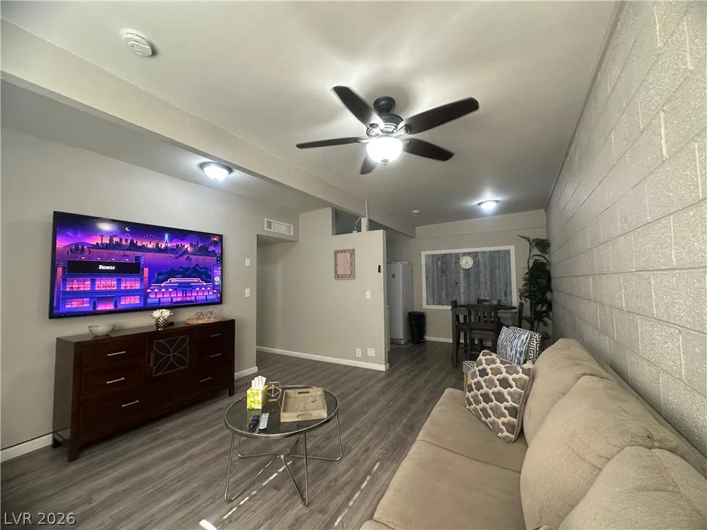 1312 Saint Louis, Las Vegas, NV 89104