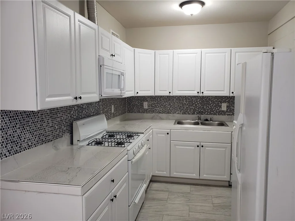 1312 Saint Louis, Las Vegas, NV 89104