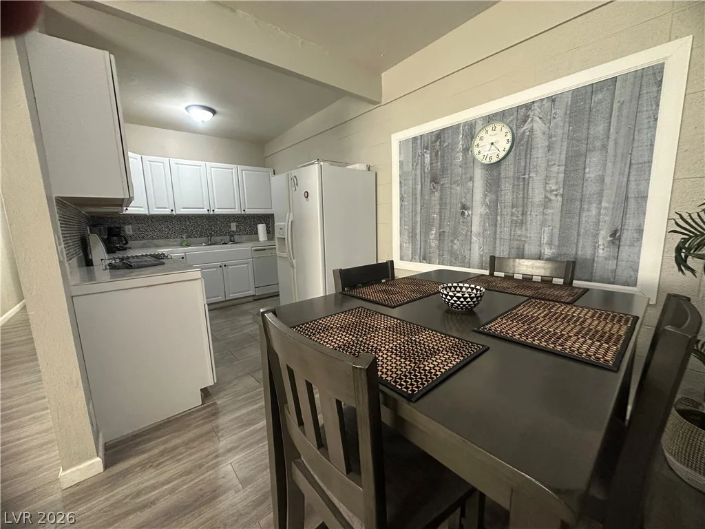 1312 Saint Louis, Las Vegas, NV 89104