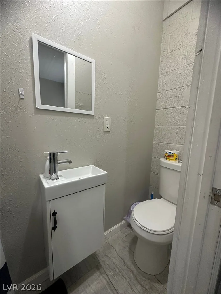 1312 Saint Louis, Las Vegas, NV 89104