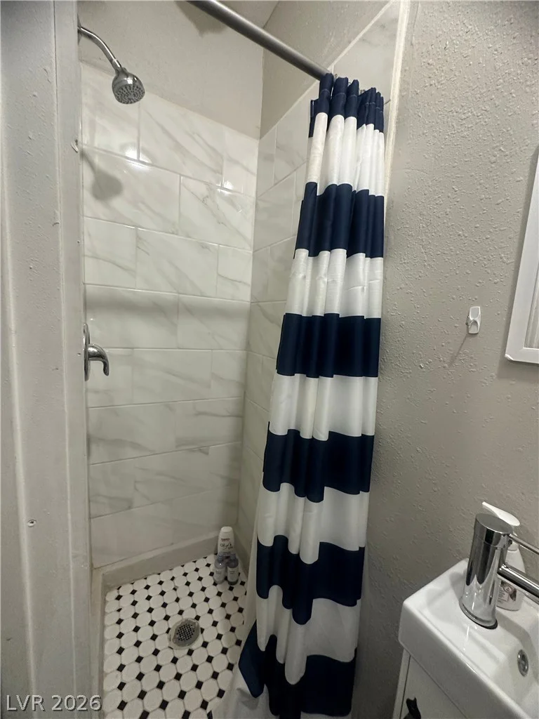 1312 Saint Louis, Las Vegas, NV 89104