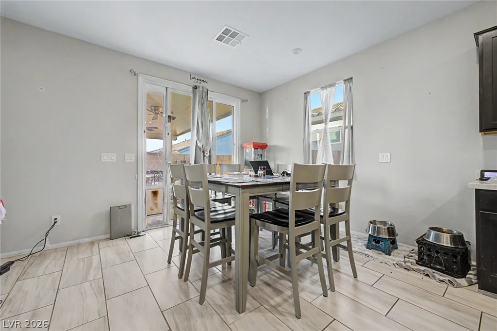 512 Shimmering Sands, North Las Vegas, NV 89031