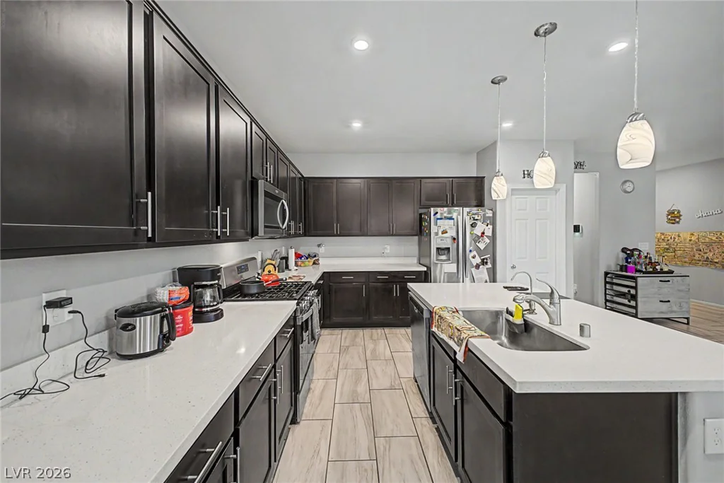 512 Shimmering Sands, North Las Vegas, NV 89031