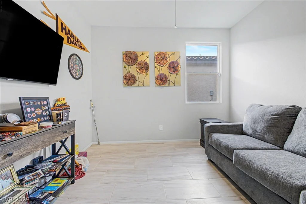 512 Shimmering Sands, North Las Vegas, NV 89031