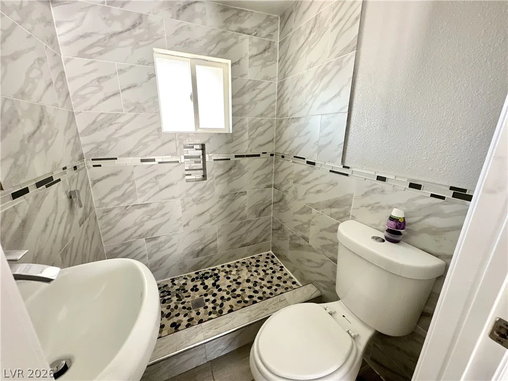 2404 Saint George, North Las Vegas, NV 89030