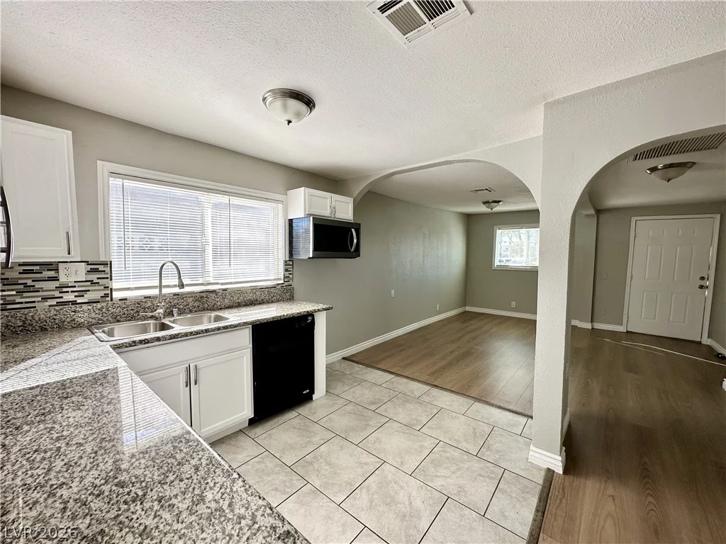 2404 Saint George, North Las Vegas, NV 89030