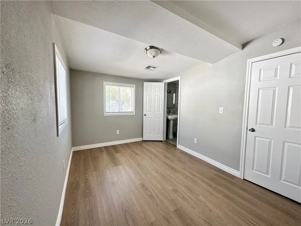 2404 Saint George, North Las Vegas, NV 89030