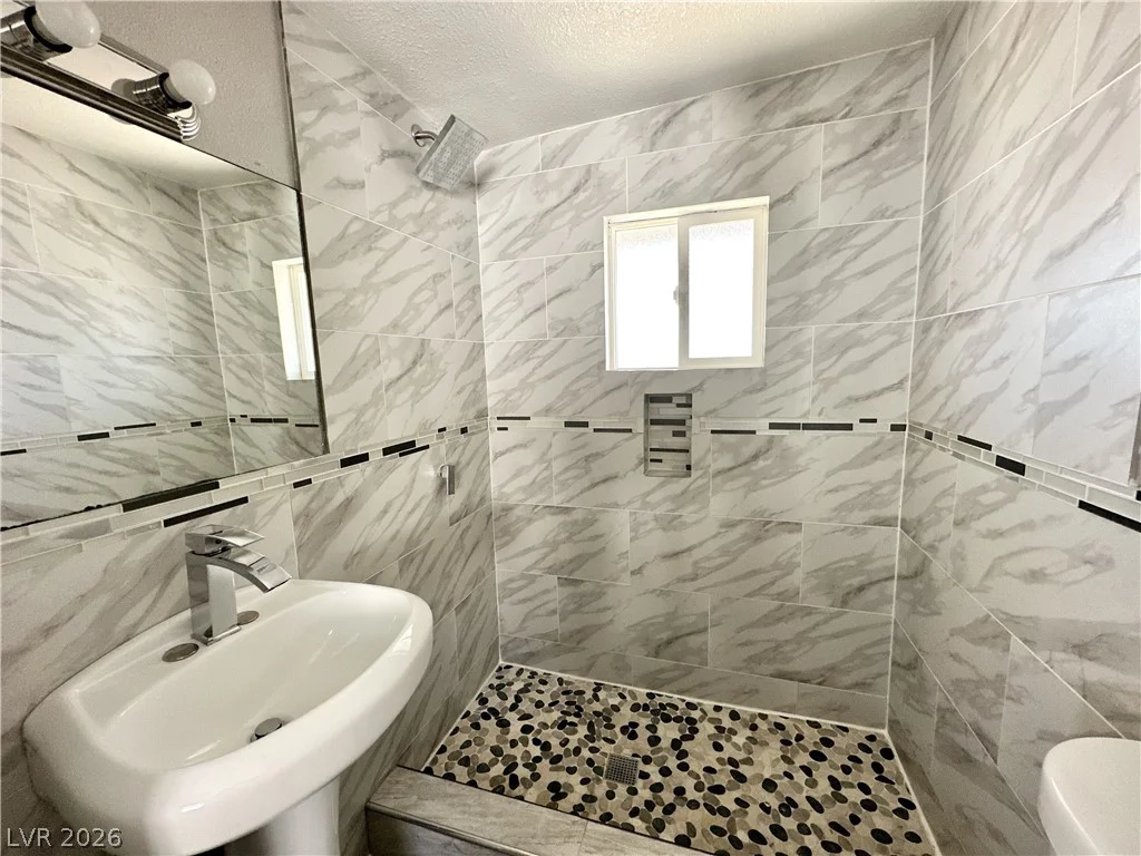 2404 Saint George, North Las Vegas, NV 89030