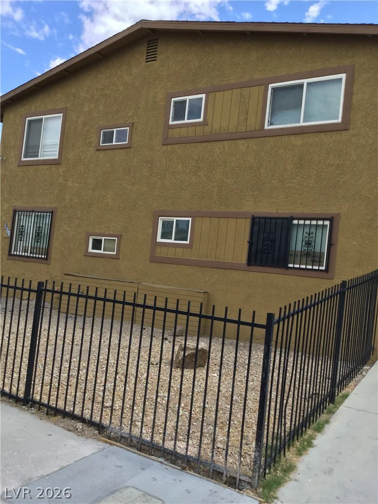 509 McKellar, Las Vegas, NV 89119