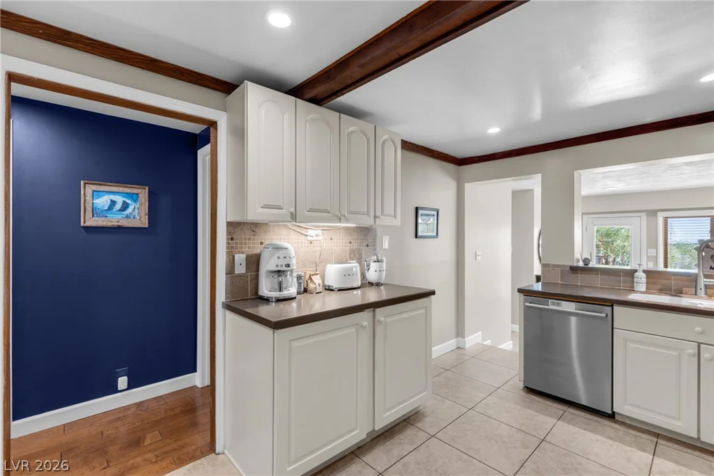 8370 Avery, Las Vegas, NV 89161