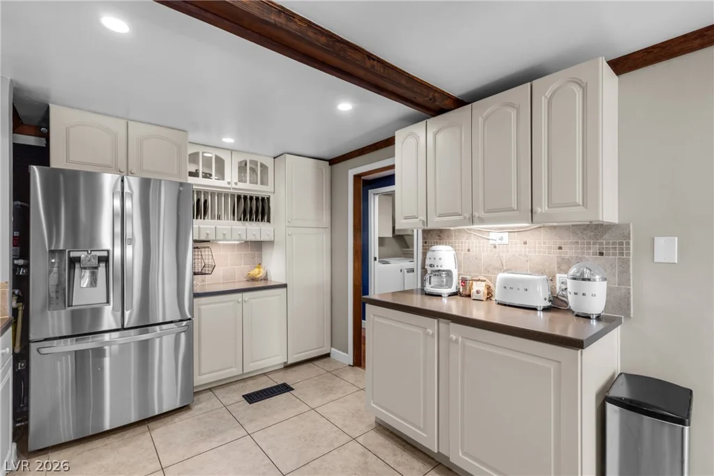 8370 Avery, Las Vegas, NV 89161