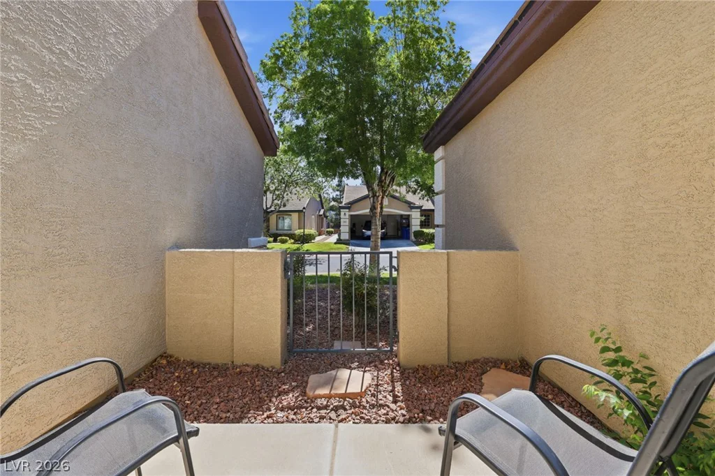 909 Majestic Oak, Las Vegas, NV 89145