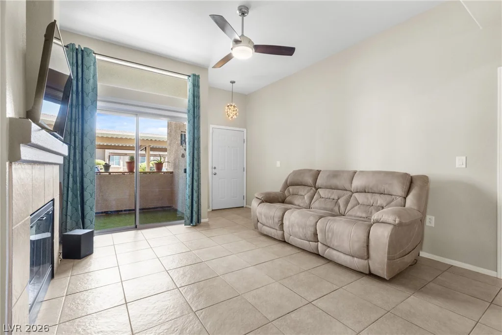 8805 Jeffreys, Las Vegas, NV 89123
