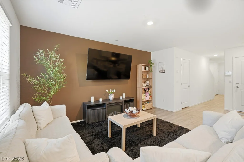 4597 Honey Hills, Las Vegas, NV 89141