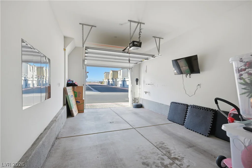 4597 Honey Hills, Las Vegas, NV 89141