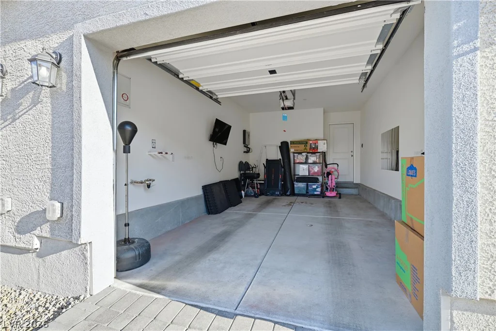 4597 Honey Hills, Las Vegas, NV 89141