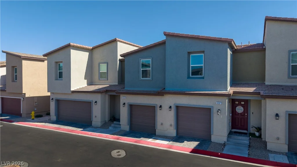 4597 Honey Hills, Las Vegas, NV 89141