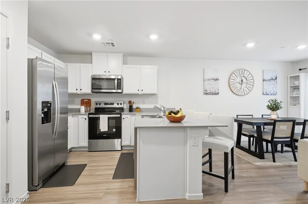 4597 Honey Hills, Las Vegas, NV 89141