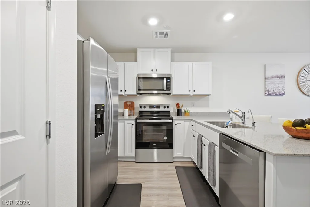 4597 Honey Hills, Las Vegas, NV 89141