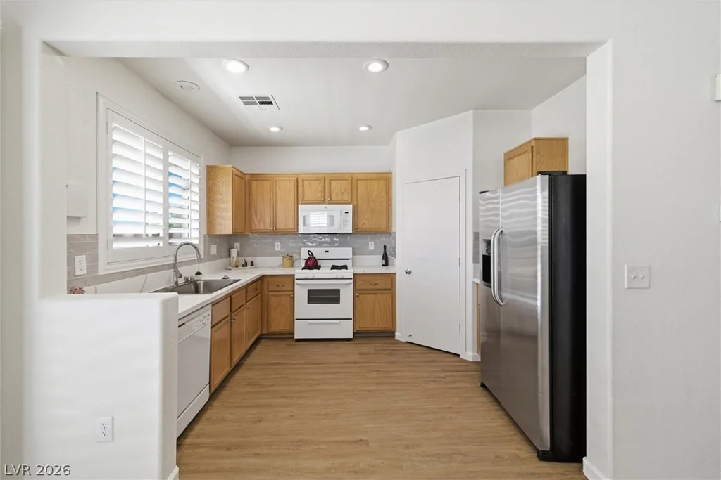 6042 Hidden Summit, North Las Vegas, NV 89031
