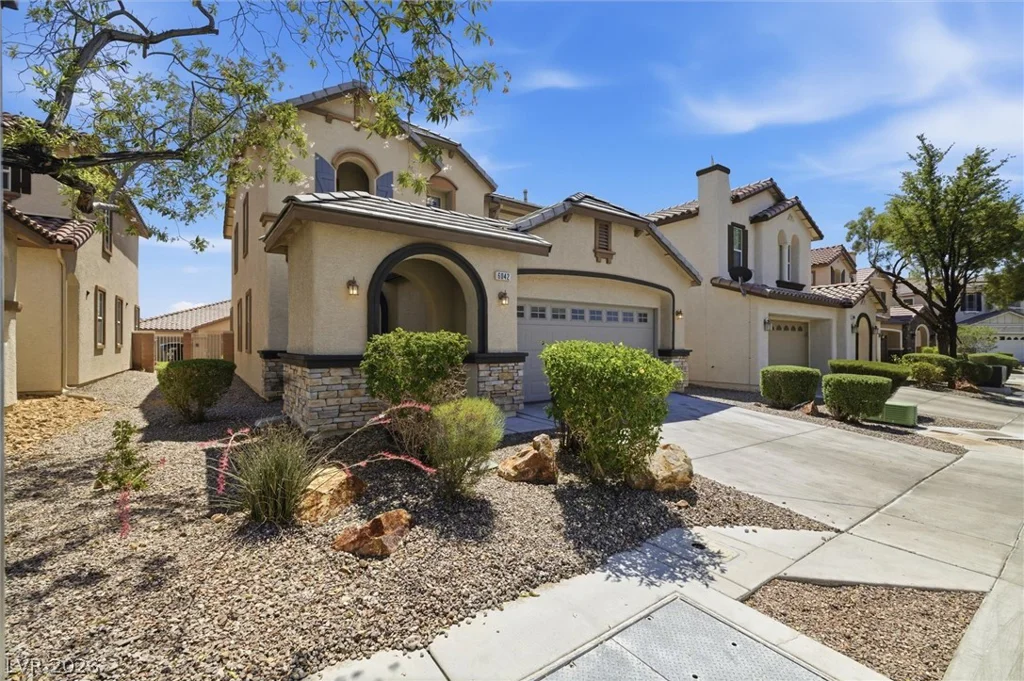 6042 Hidden Summit, North Las Vegas, NV 89031