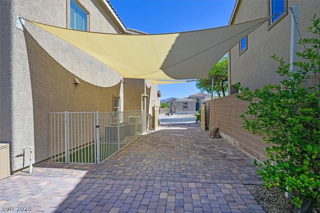 1702 Sonoran Bluff, Henderson, NV 89014