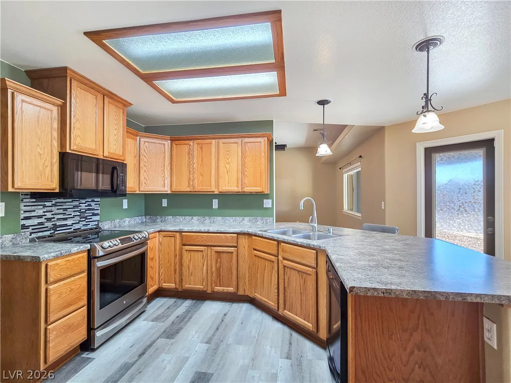 190 Mondale, Pahrump, NV 89048