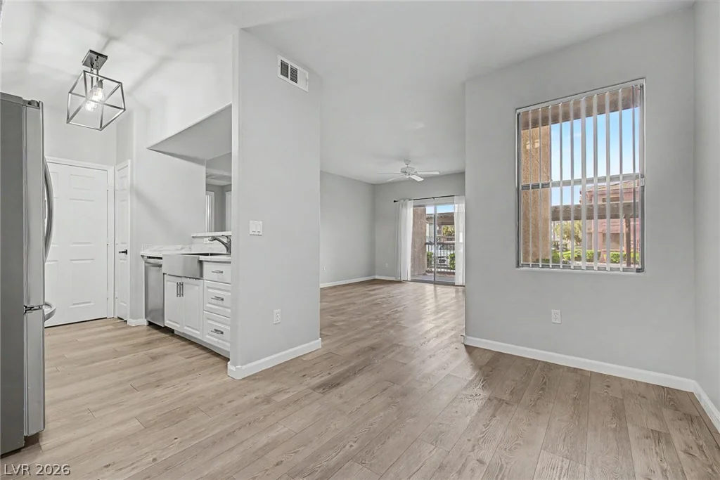 8000 Badura, Las Vegas, NV 89113
