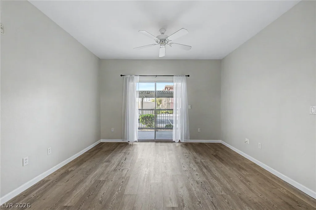 8000 Badura, Las Vegas, NV 89113